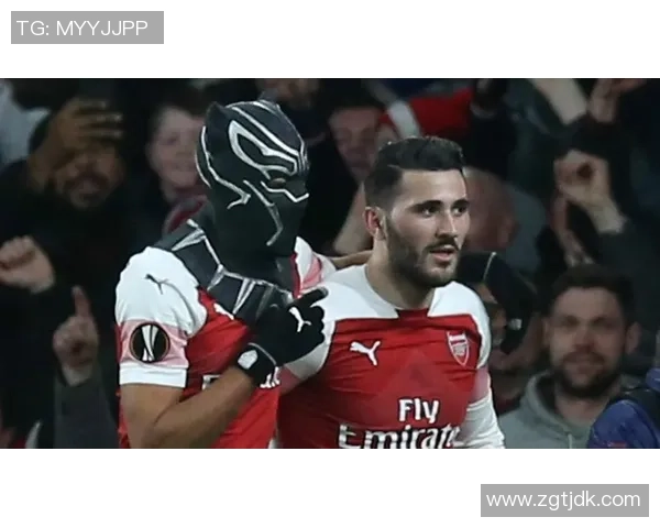 绿茵英雄致敬永恒传奇足球巨星用激情纪念黑豹精神